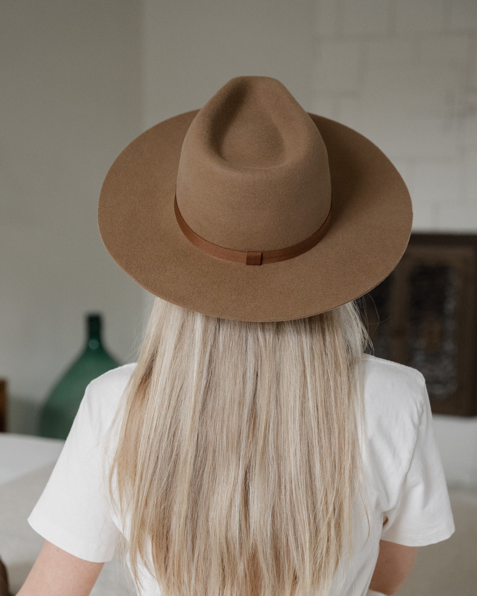 Vivid brown grosgrain hat band